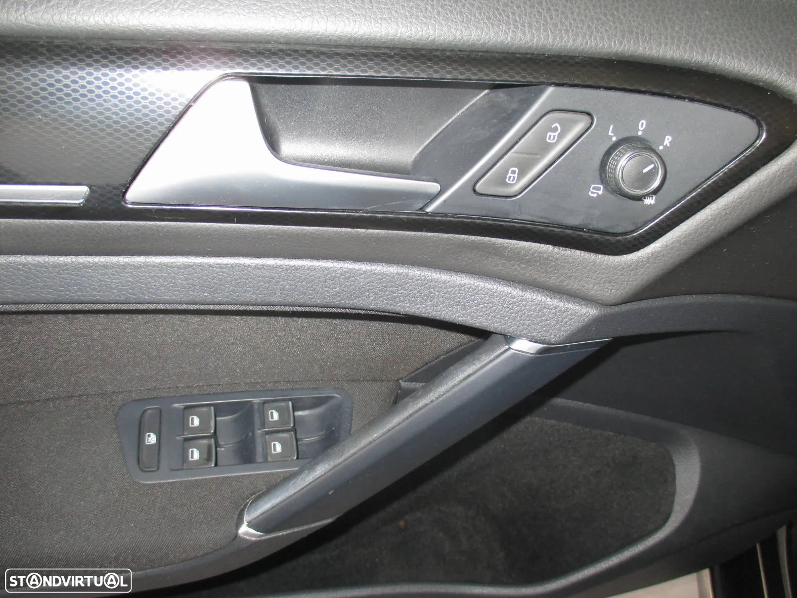 VW Golf 1.6 TDi Highline - 10