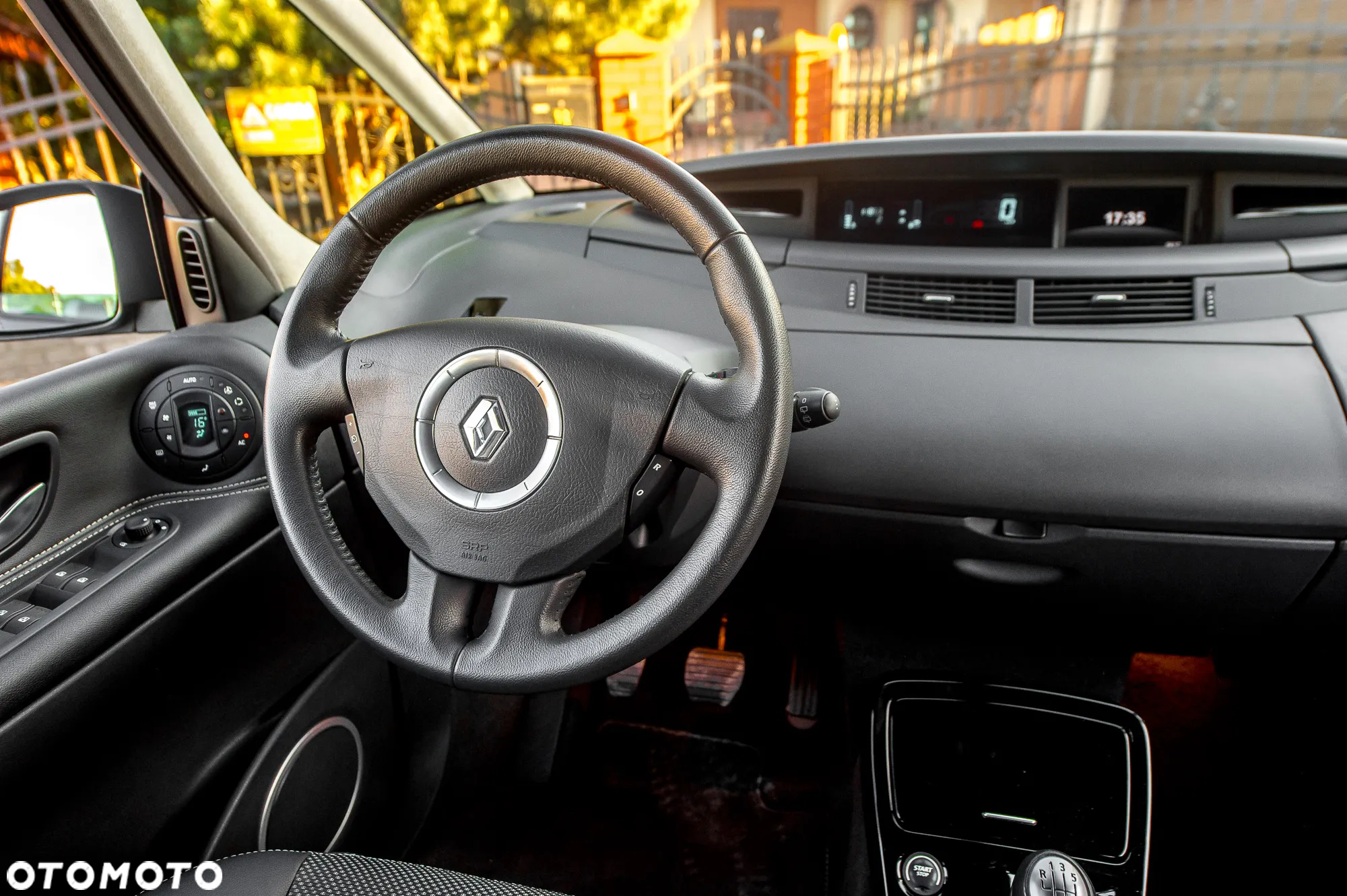 Renault Espace 2.0 Dynamique - 24