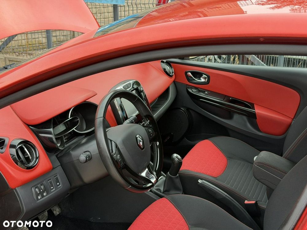 Renault Clio - 12
