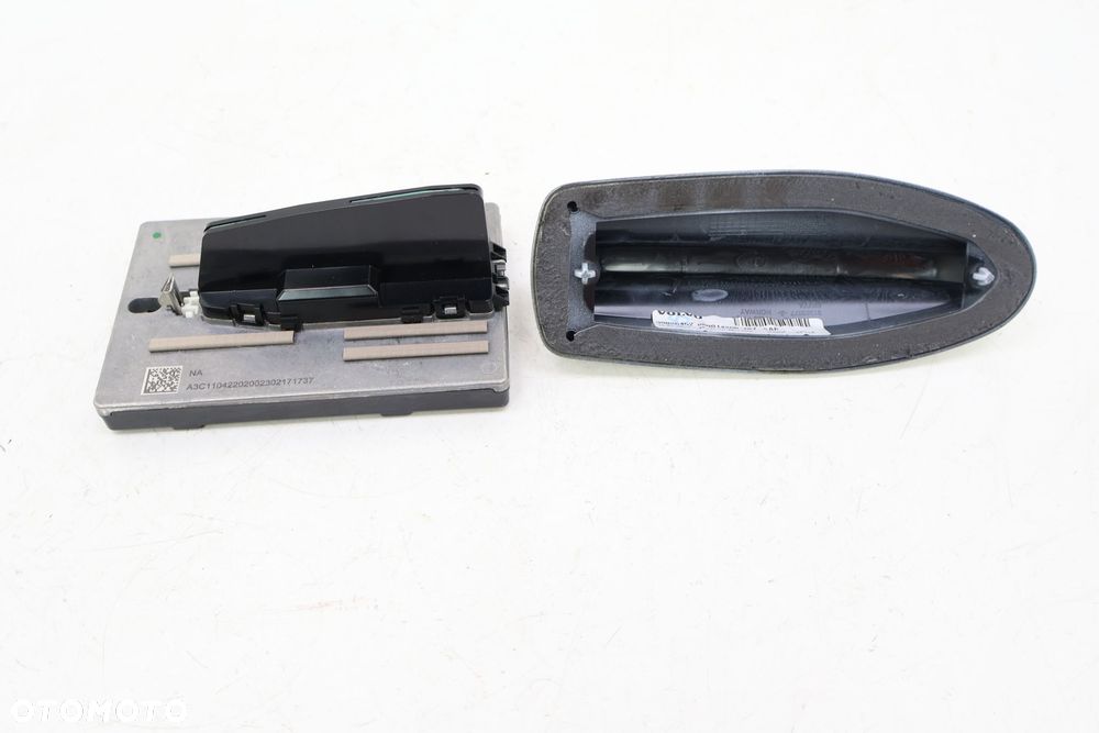 VOLVO XC60 II PŁETWA ANTENA DACHOWA 707 32387154 - 6