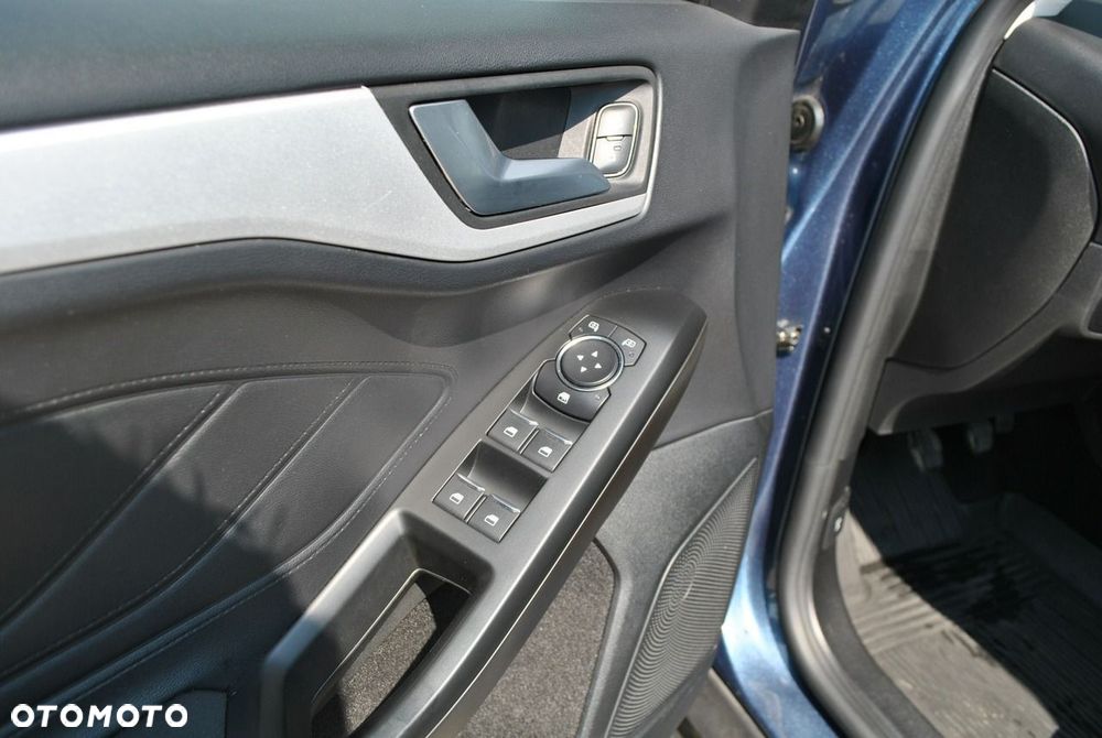 Ford Focus 1.5 EcoBlue Connected - 13