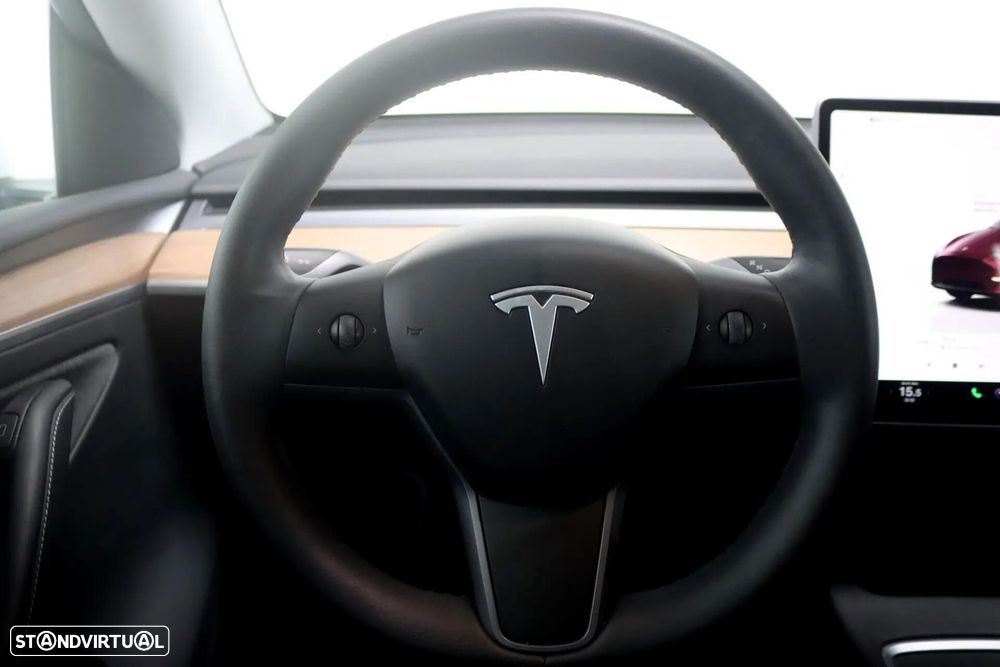 Tesla Model Y Long Range Dual Motor AWD - 21