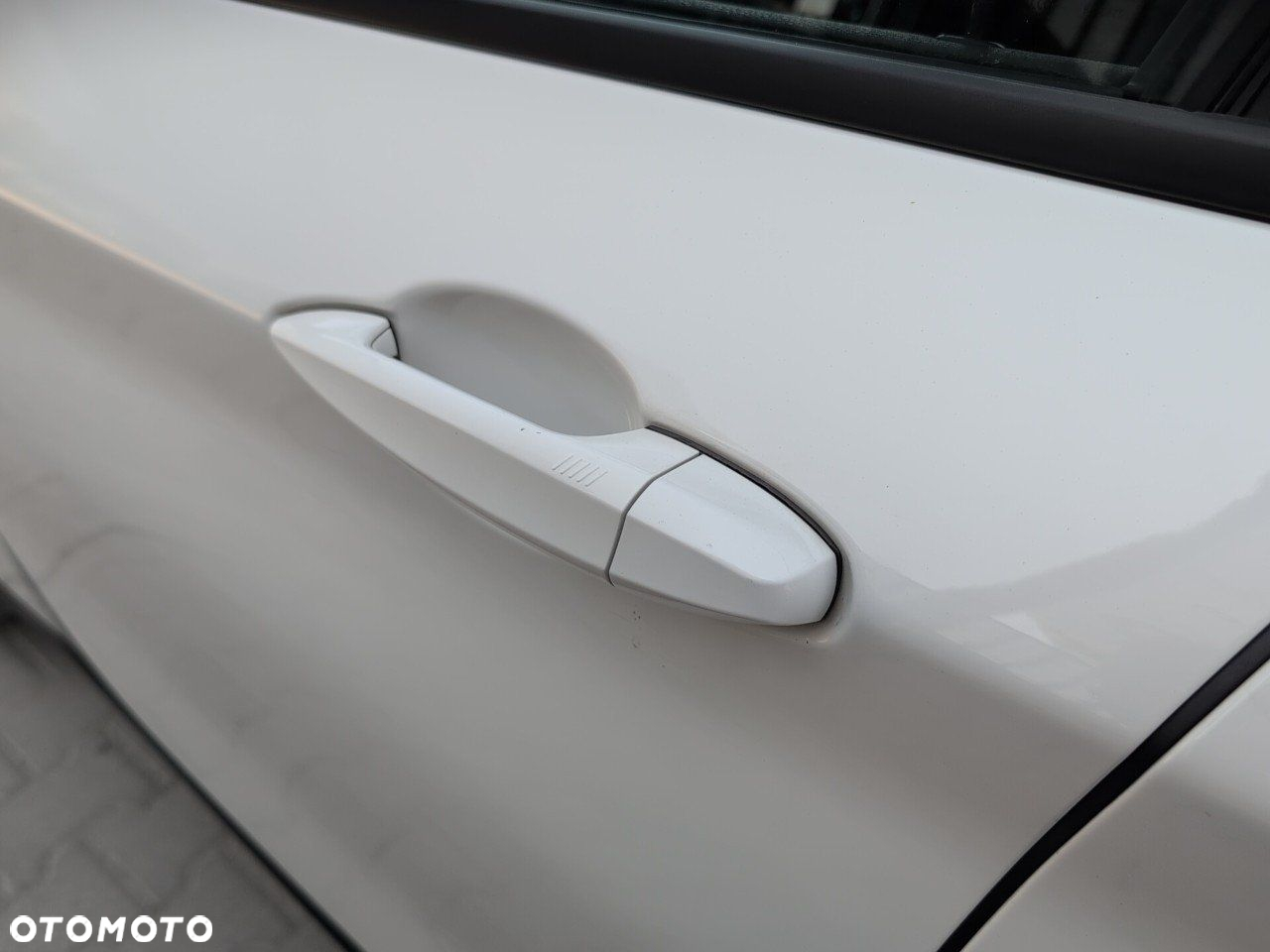 BMW X1 xDrive20i Advantage - 12