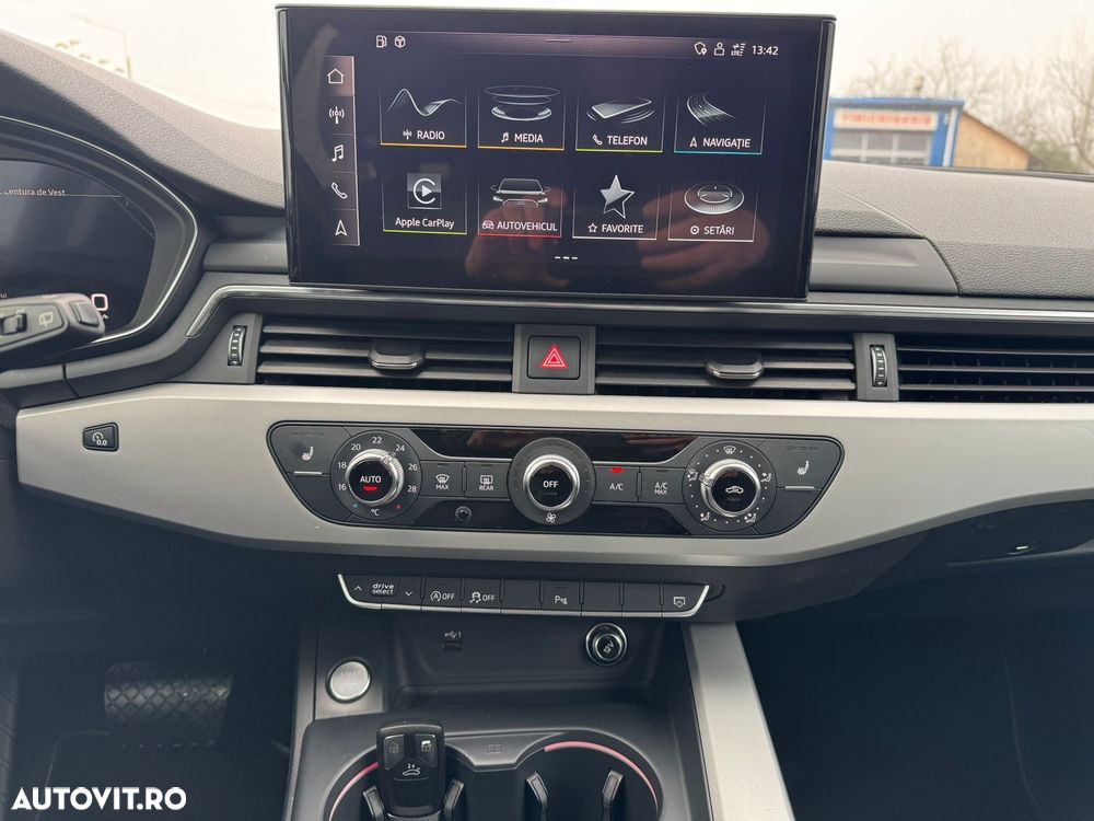 Audi A4 Avant 2.0 40 TDI S tronic MHEV S Line - 29