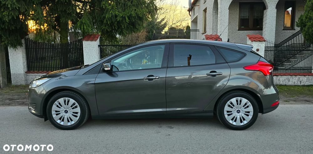 Ford Focus 1.6 Trend - 5