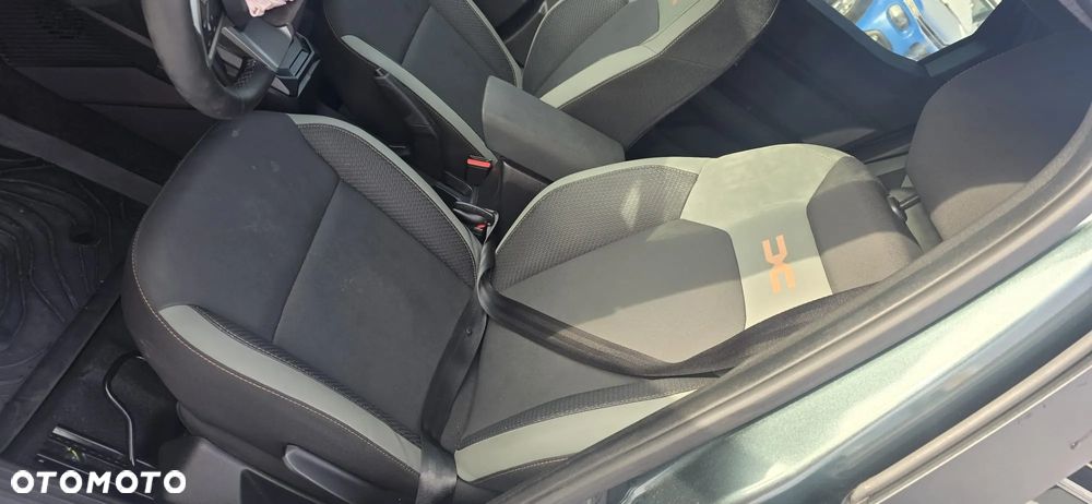 Dacia Duster 140 Journey - 25