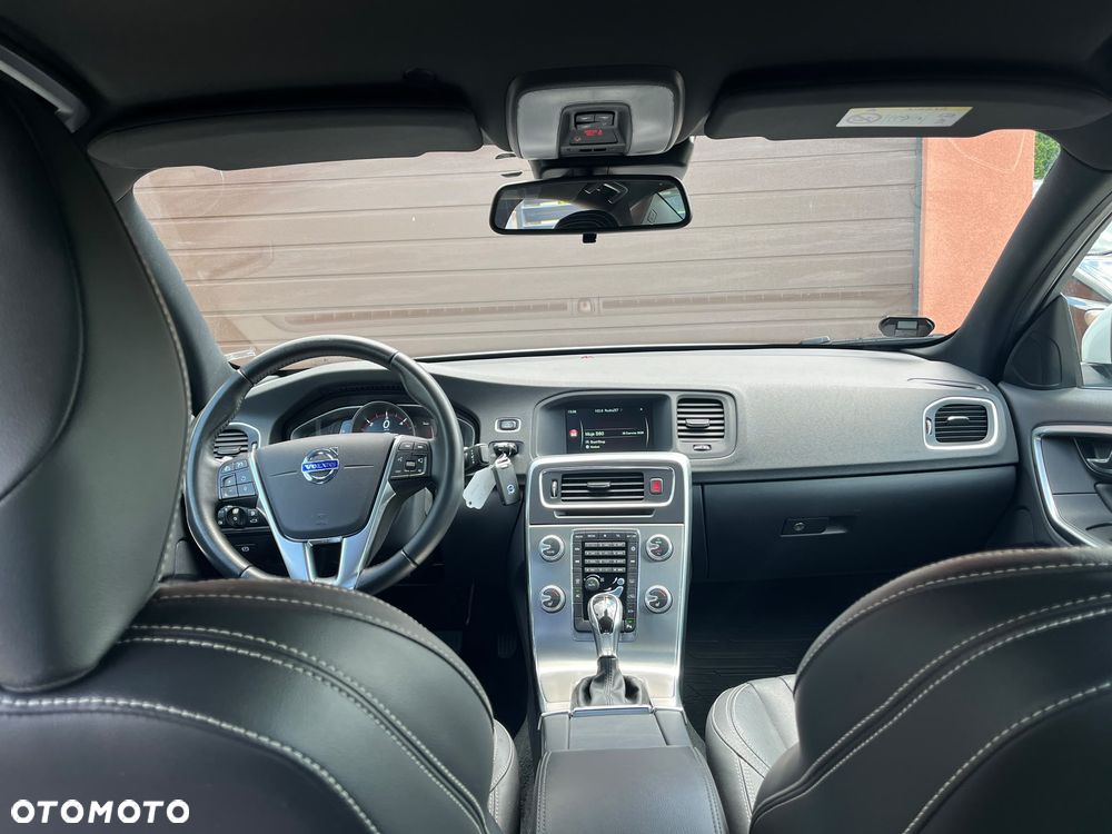 Volvo S60 D4 Geartronic Momentum - 18