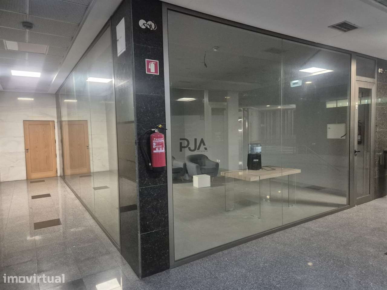 Loja comercial para venda em Viseu - Grande imagem: 2/4