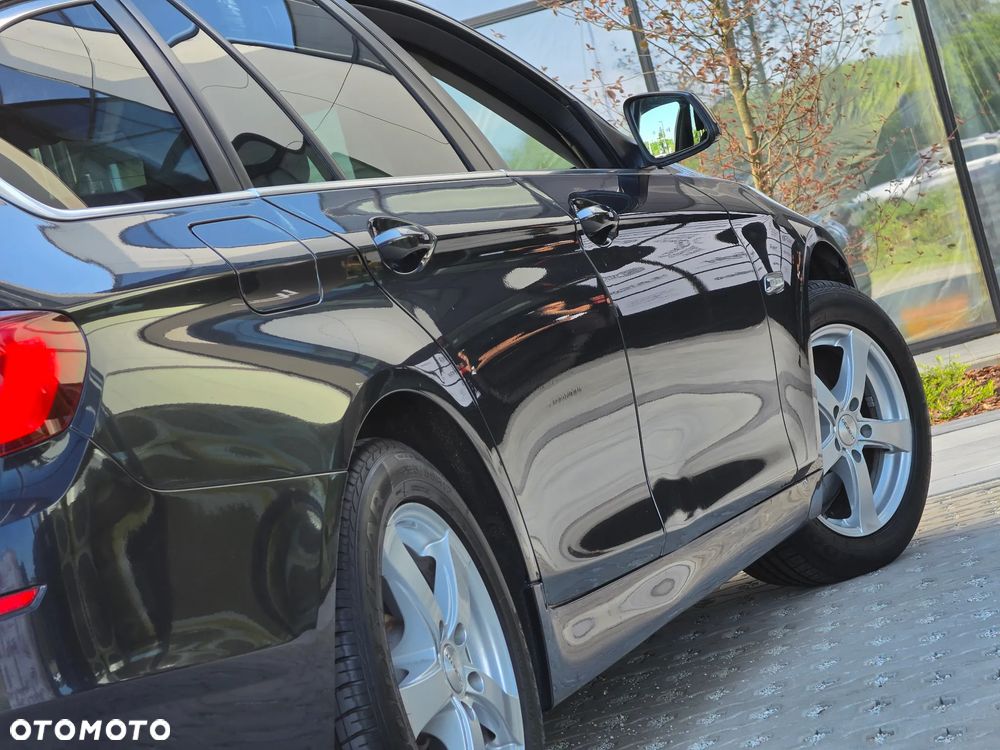 BMW Seria 5 520d BluePerformance - 16