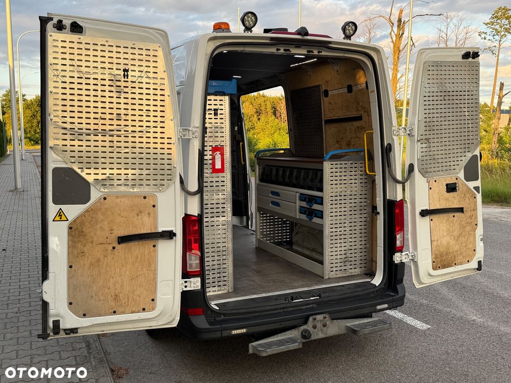Volkswagen Crafter - 13