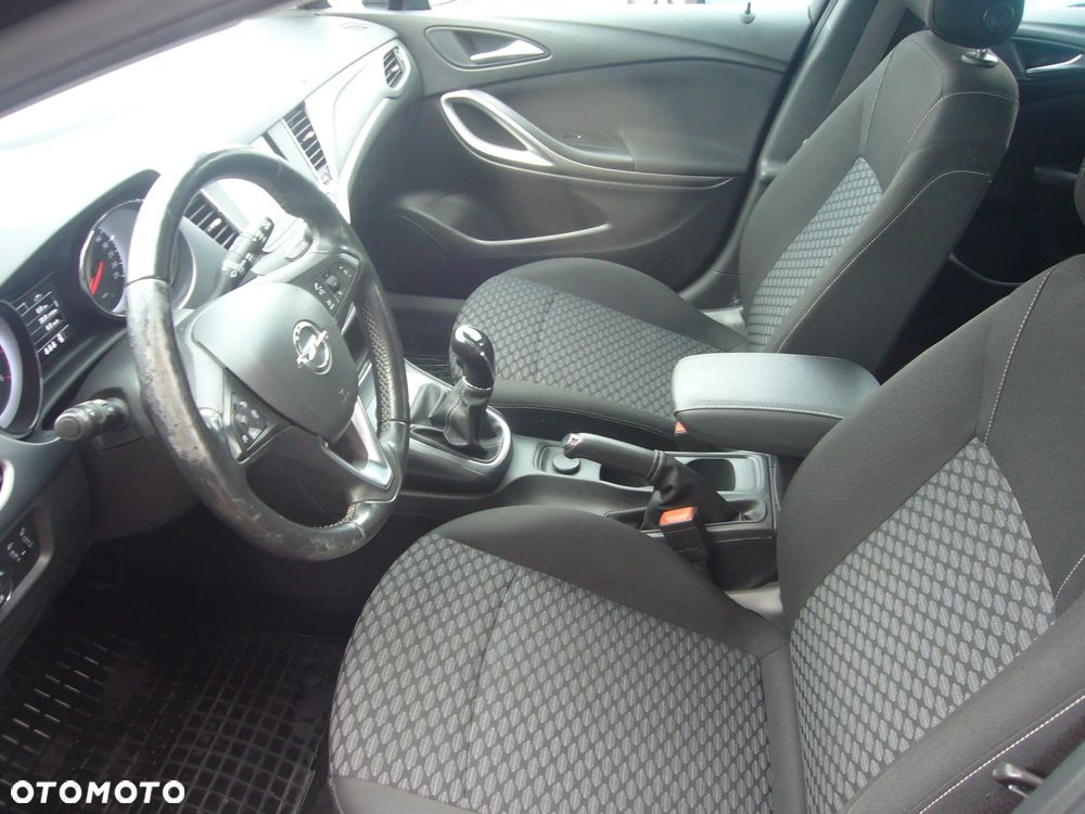 Opel Astra 1.4 T Elite - 11