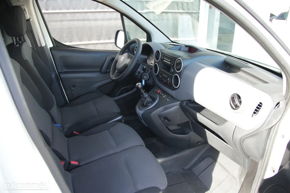 Citroën Berlingo Maxi Longa 1.6HDI 120cv 3Lugares - 12
