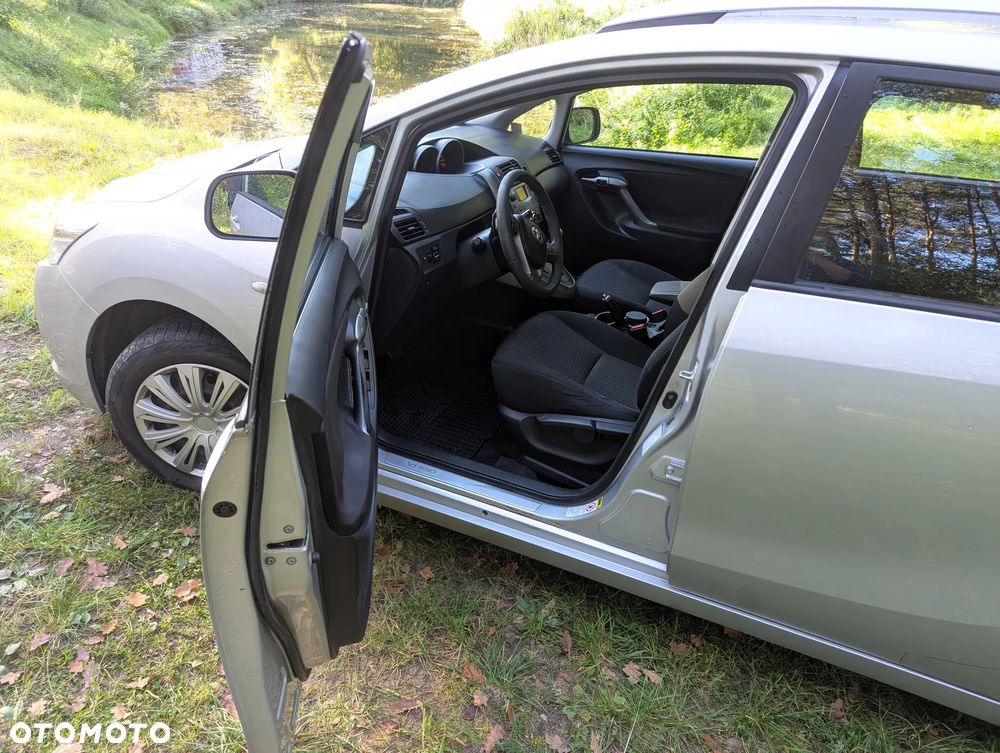 Toyota Verso - 5