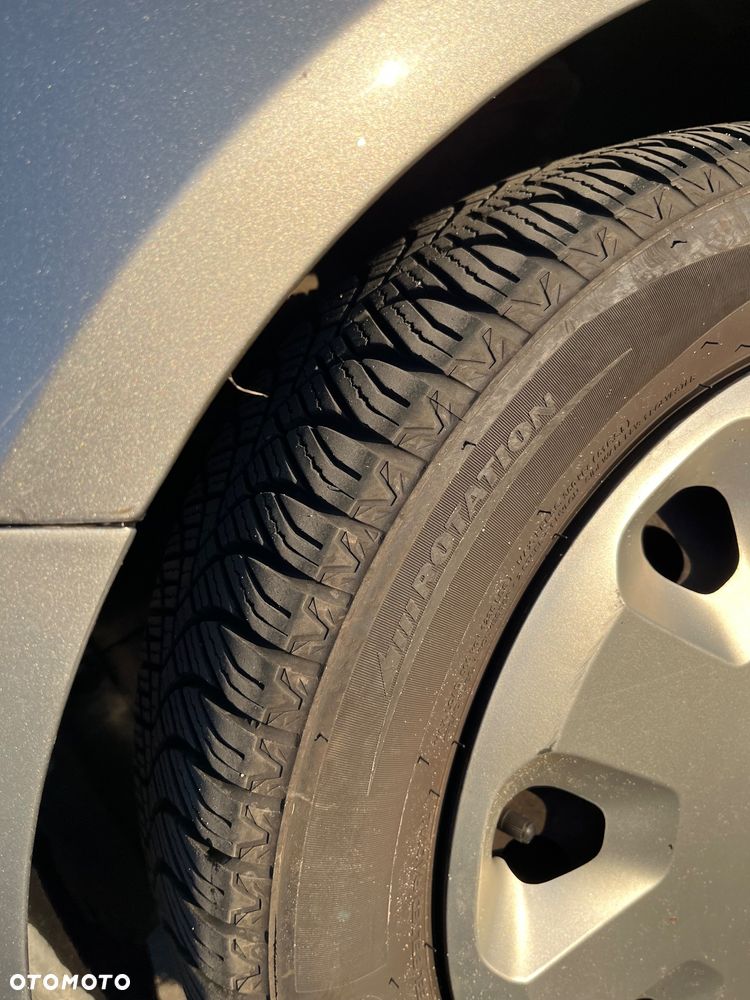 Suzuki Splash 1.2 GLX / Comfort - 2