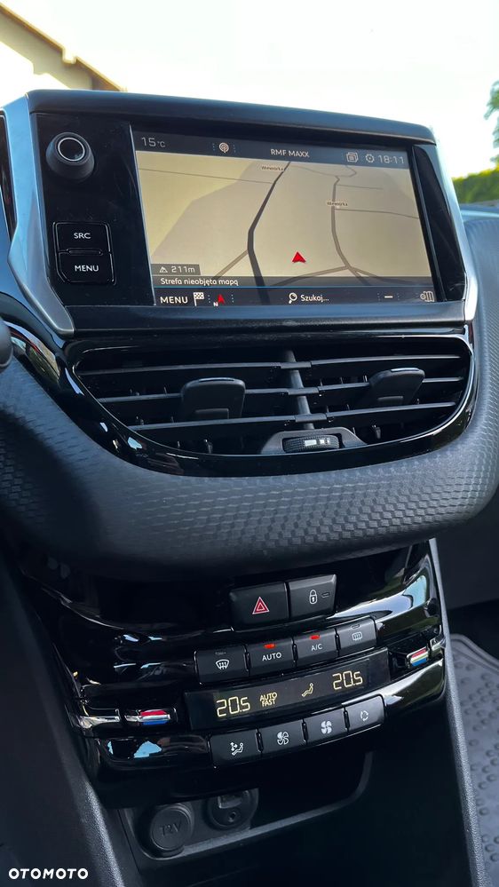 Peugeot 208 PureTech 110 Stop & Start Allure - 10