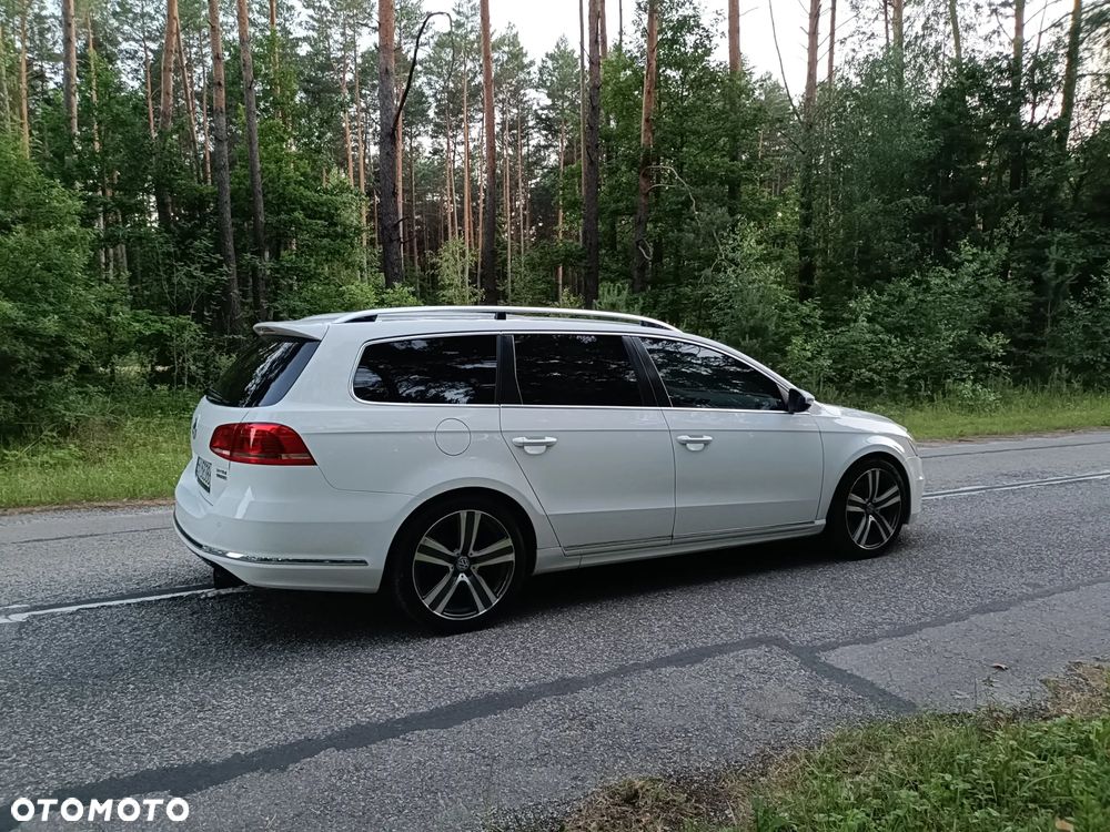 Volkswagen Passat 2.0 TDI Highline R-Style DSG - 38