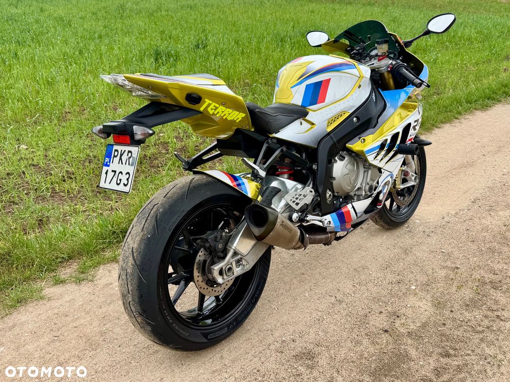 BMW S - 4