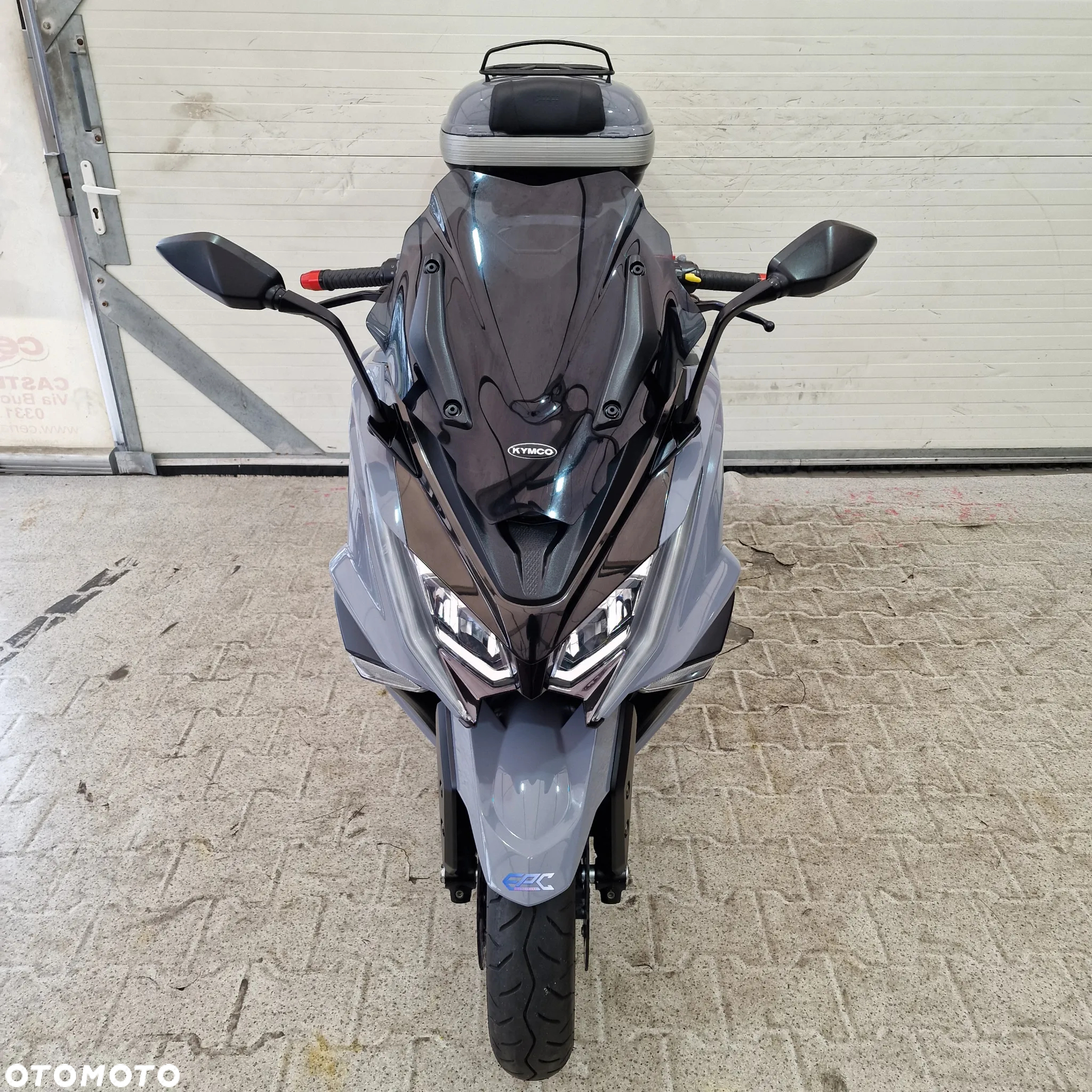 Kymco AK 550 - 11