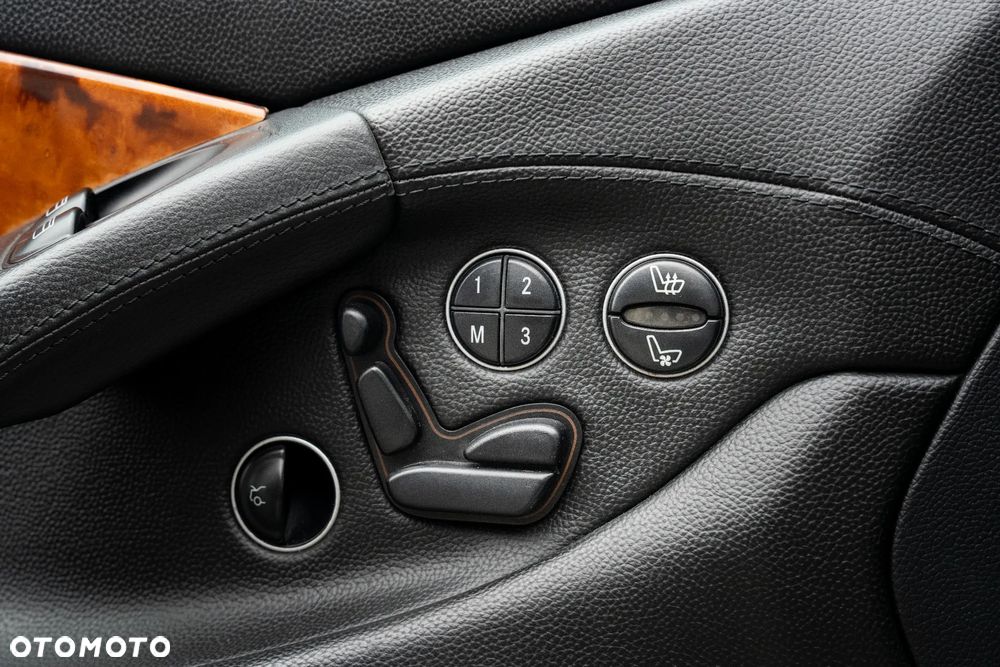 Mercedes-Benz SL - 12