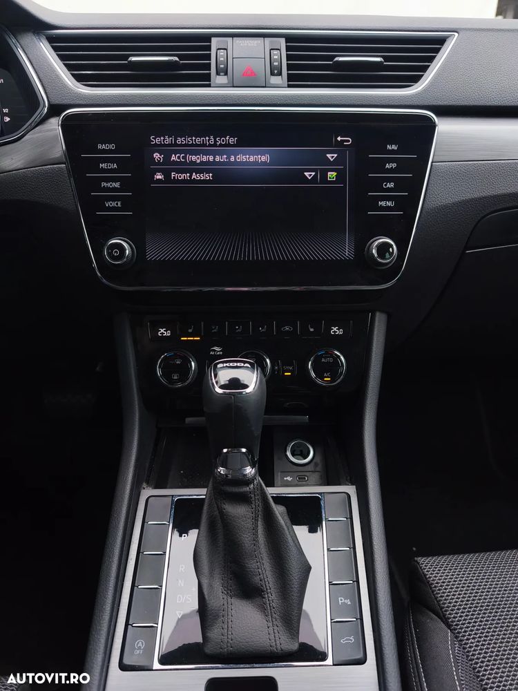 Skoda Superb 2.0 TDI DSG Style - 26