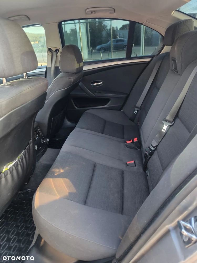 BMW Seria 5 520d - 22