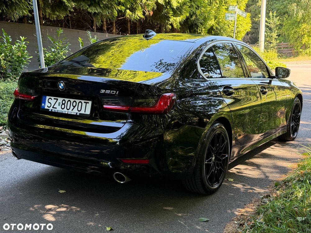 BMW Seria 3 320i GPF Sport Line - 12
