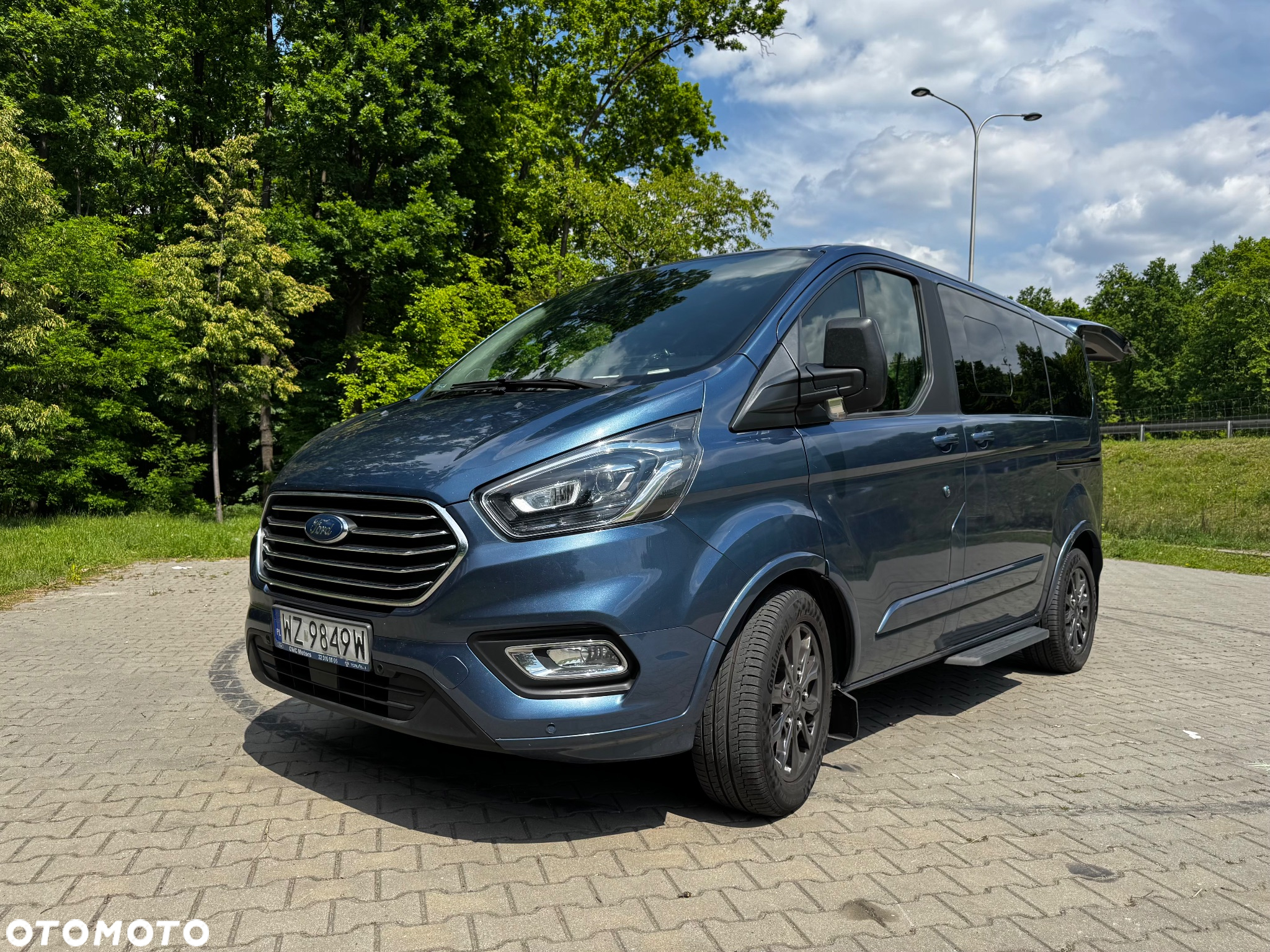 Ford Tourneo Custom 2.0 EcoBlue L1 Titanium - 3