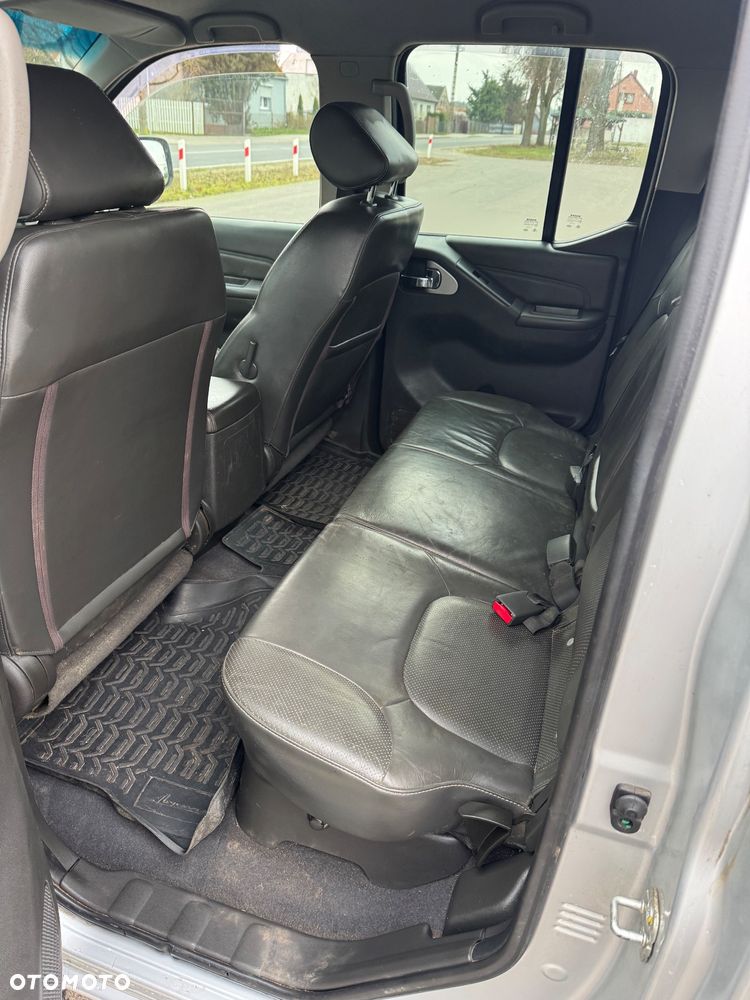 Nissan Navara ver-2-5-tdi-base-xe - 29