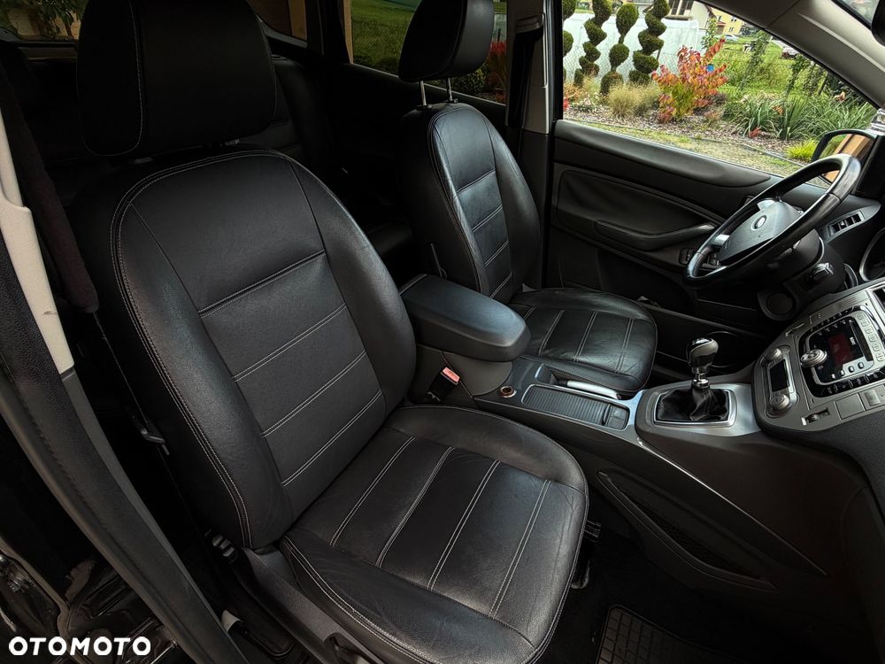 Ford Kuga 2.0 TDCi 2x4 Titanium - 14