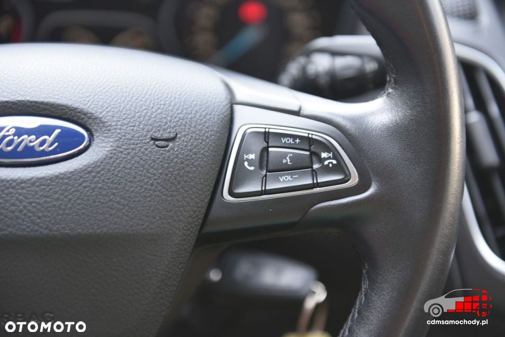 Ford Focus - 32