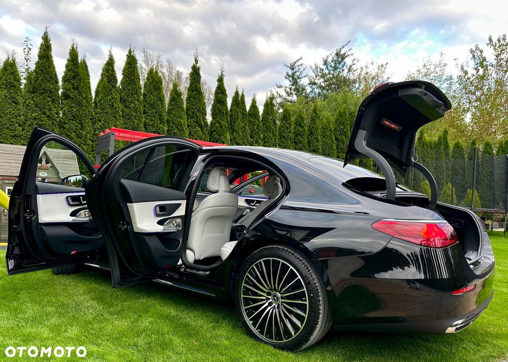 Mercedes-Benz Klasa E 220 d 4-Matic Exclusive - 4