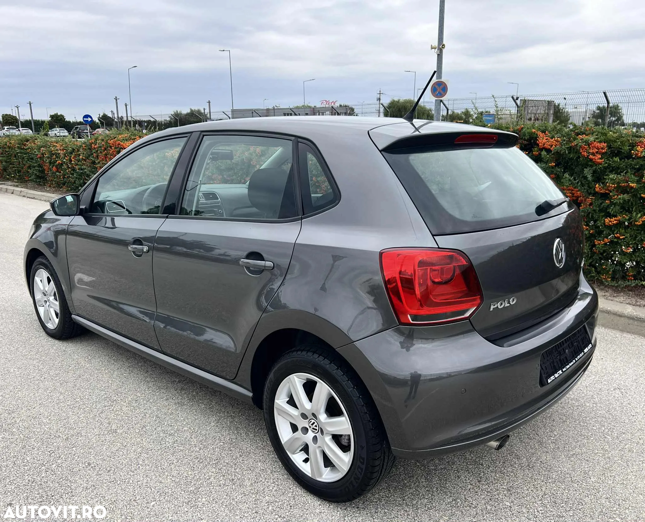 Volkswagen Polo 1.6 TDI DSG Highline - 14