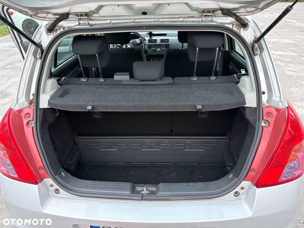 Suzuki Swift - 9