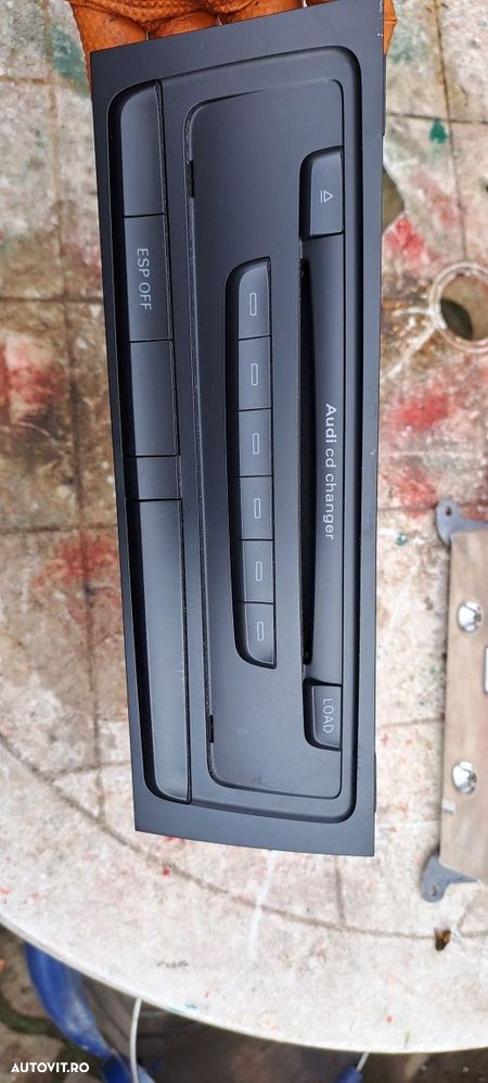 Magazie CD Audi cod 8T1 035 110 C - 1