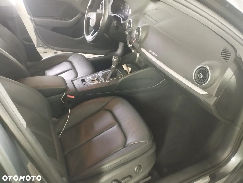 Audi A3 Limousine 2.0 TFSI quattro S tronic design - 16