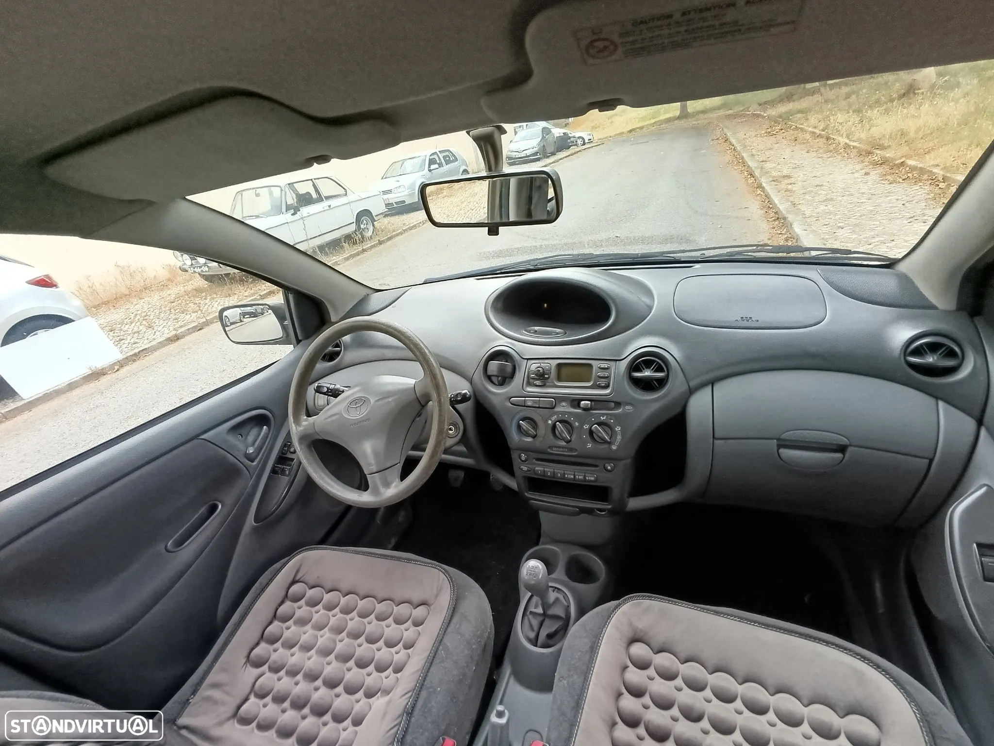 Toyota Yaris 1.0 Sol - 16