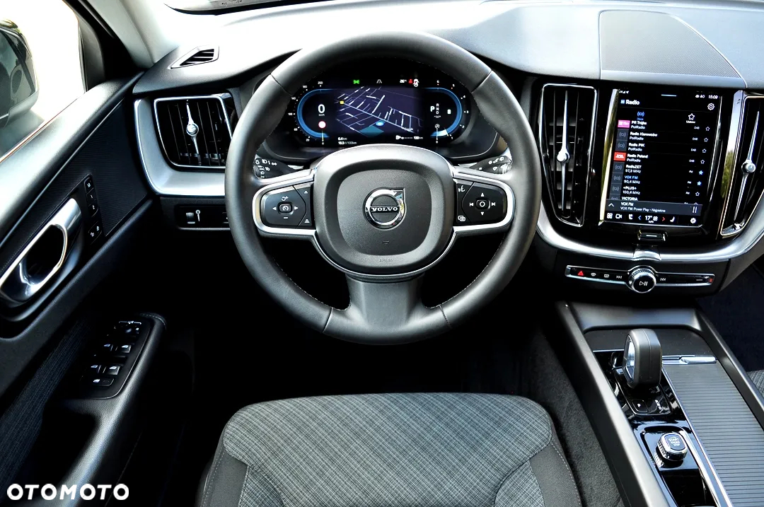 Volvo XC 60 B4 D Geartronic Momentum Pro - 27