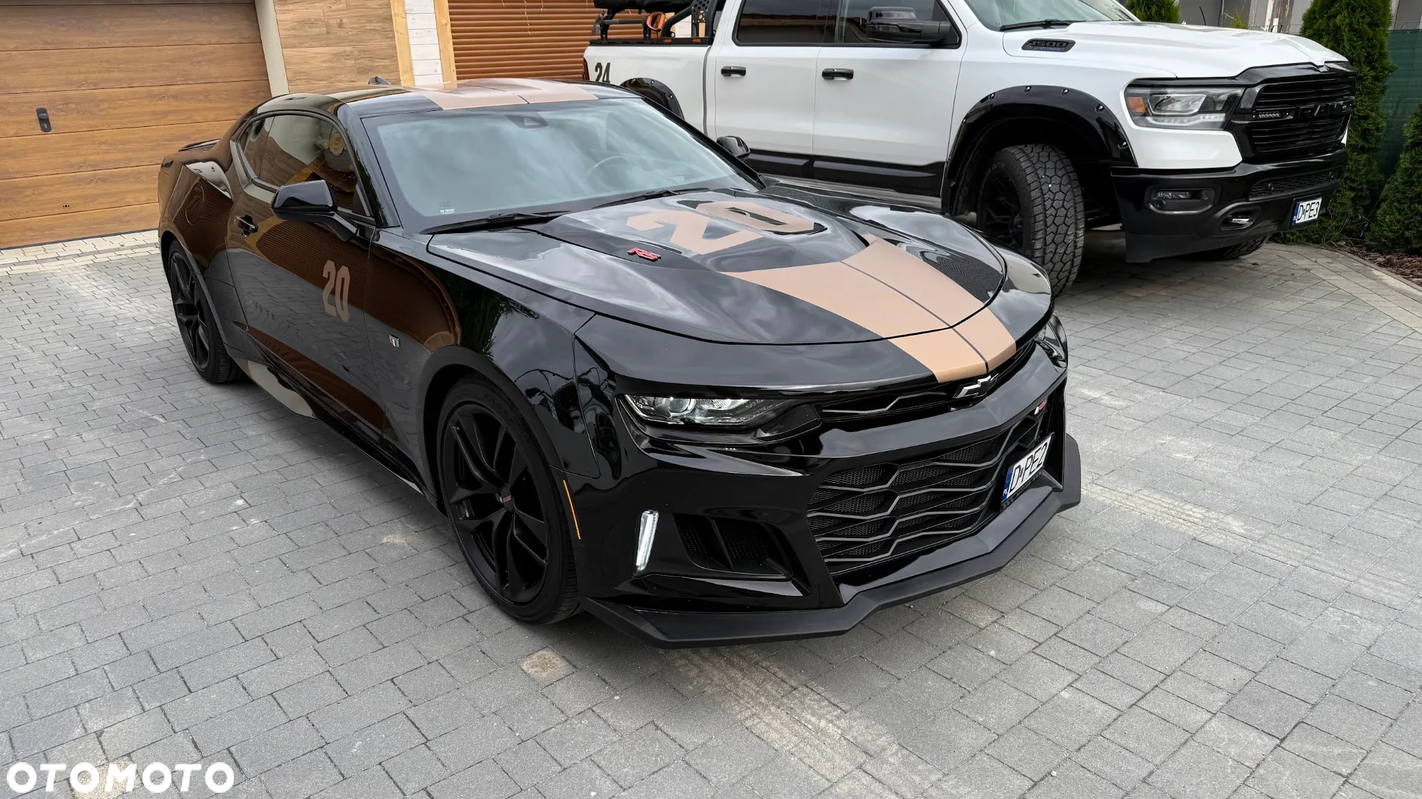 Chevrolet Camaro - 13