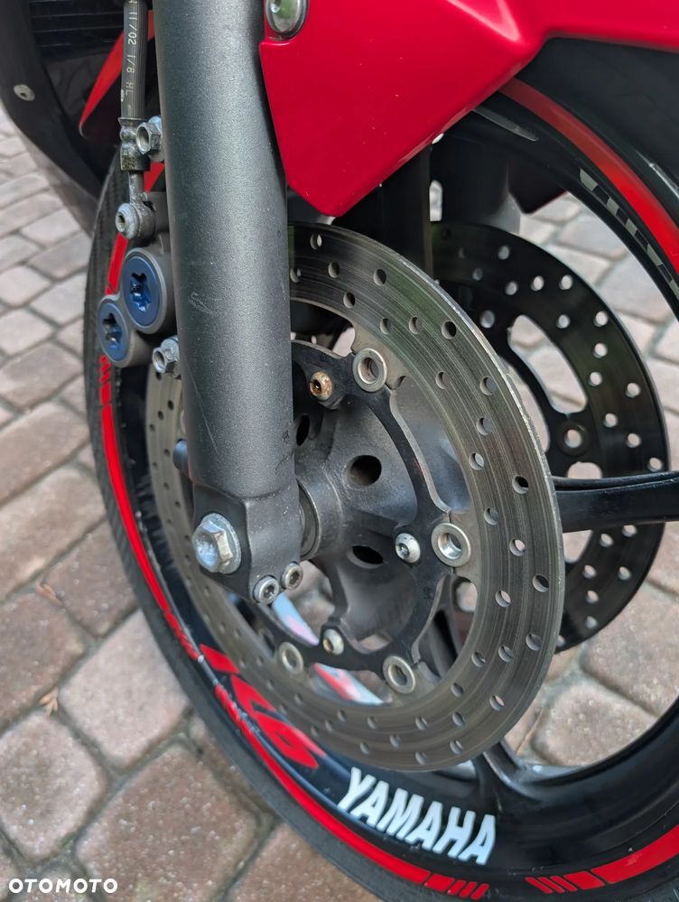 Yamaha R6 - 13