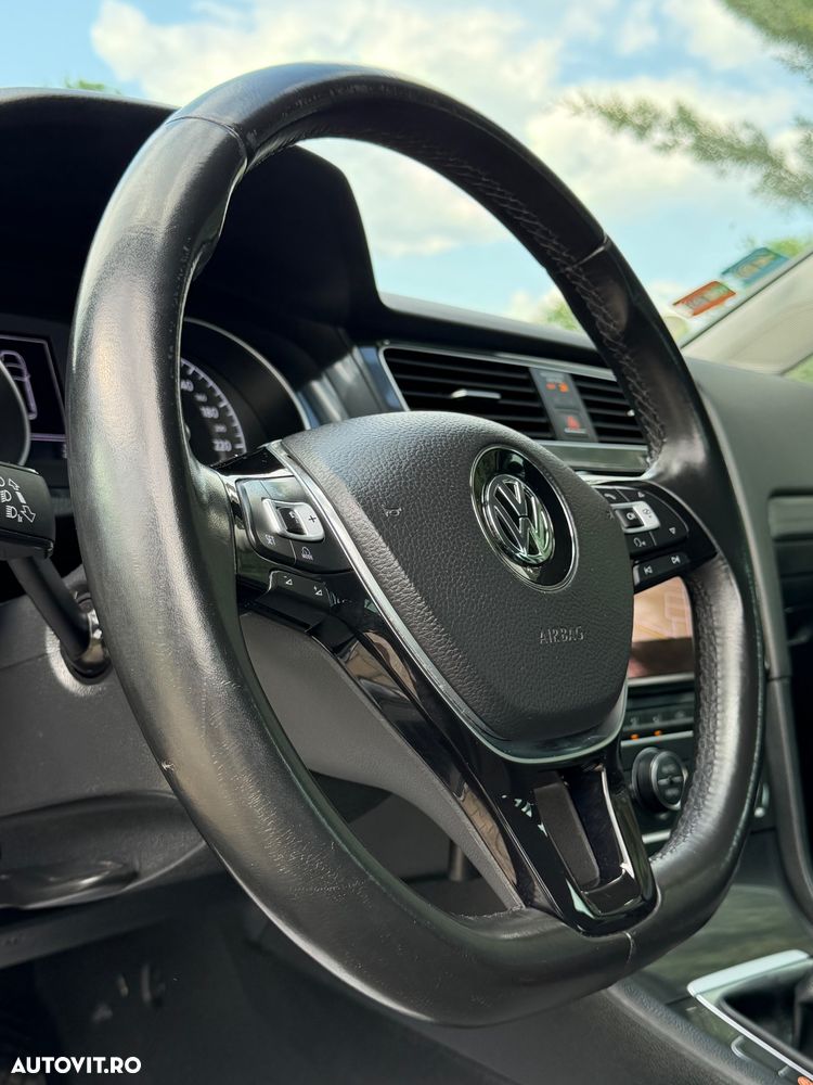 Volkswagen Golf 1.6 TDI (BlueMotion Technology) Comfortline - 19