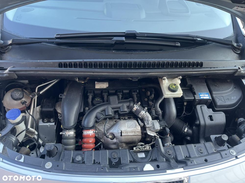 Peugeot 3008 155 THP Allure - 25