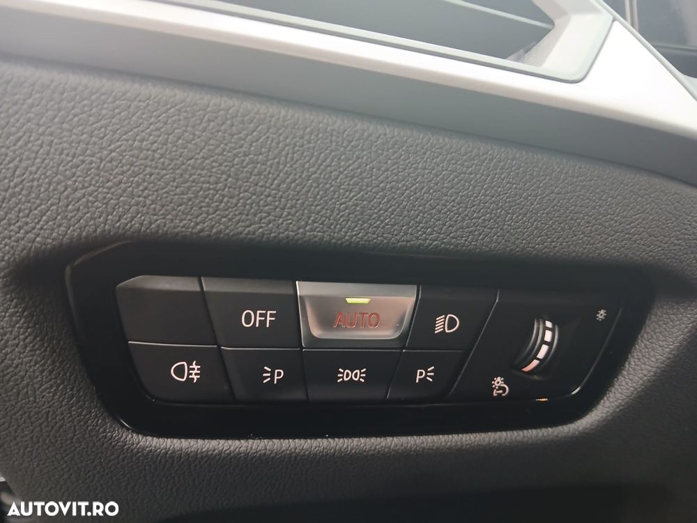 BMW Seria 3 330e iPerformance Advantage - 12