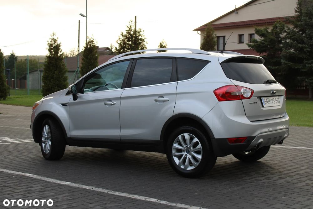 Ford Kuga 2.0 TDCi 4x4 Titanium - 4
