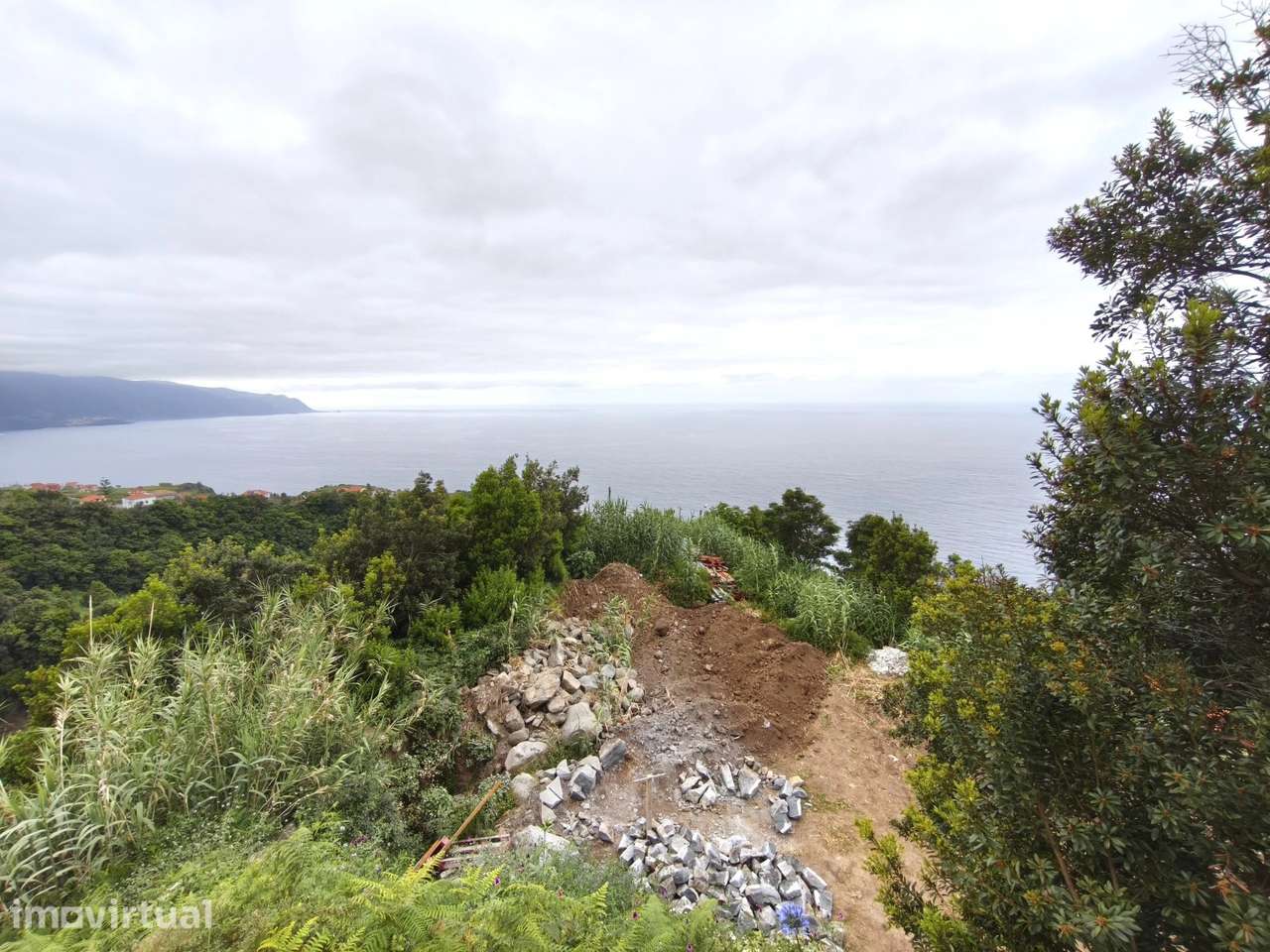 Terreno: 1582 m², sobre o mar - Ponta Delgada, Madeira - Grande imagem: 5/19