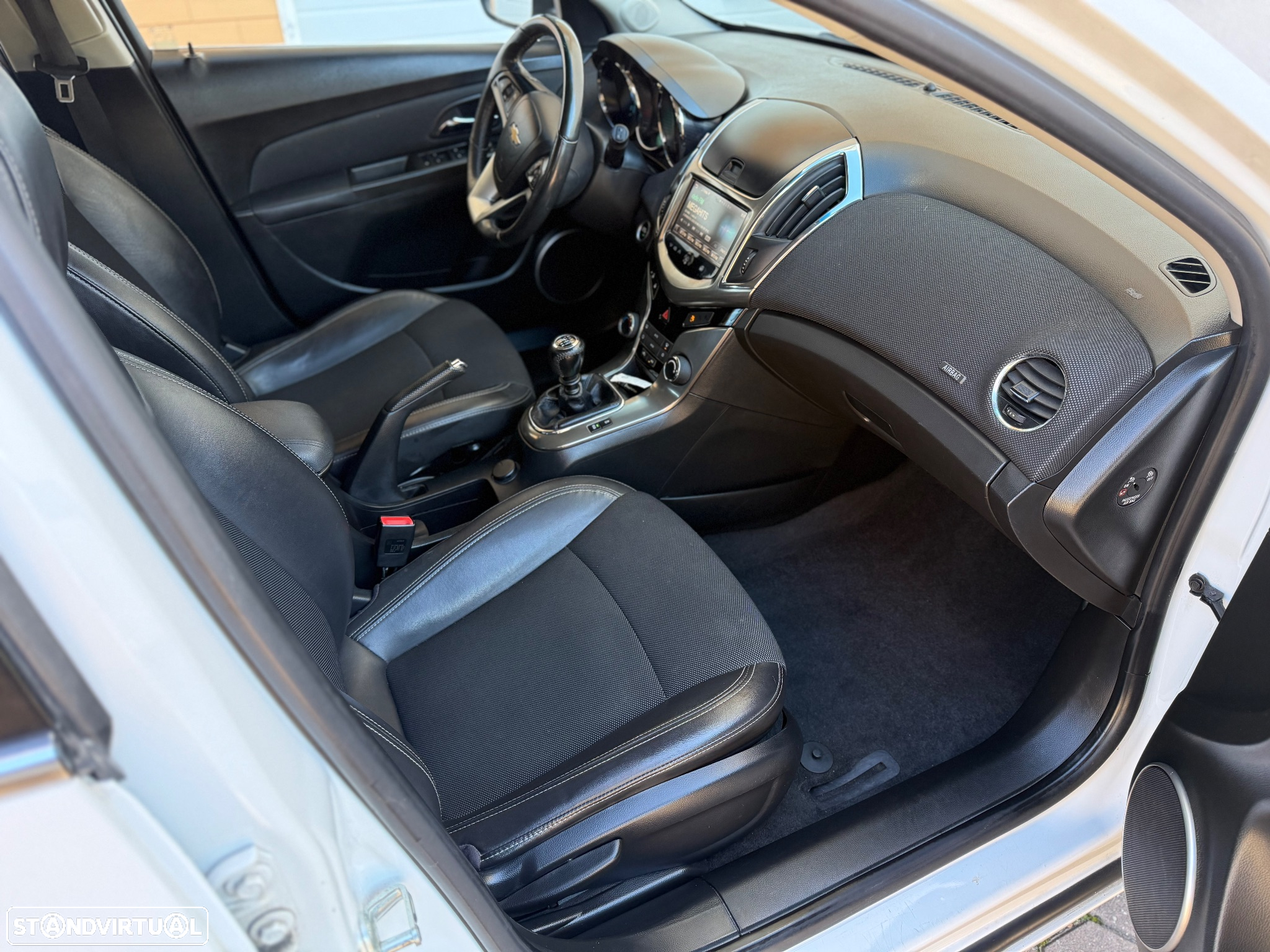 Chevrolet Cruze SW 1.7 VCDi LT - 10