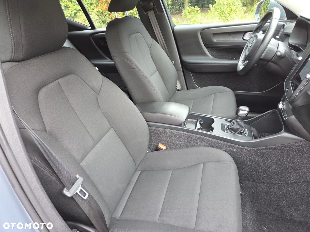 Volvo XC 40 T3 Momentum Core - 15