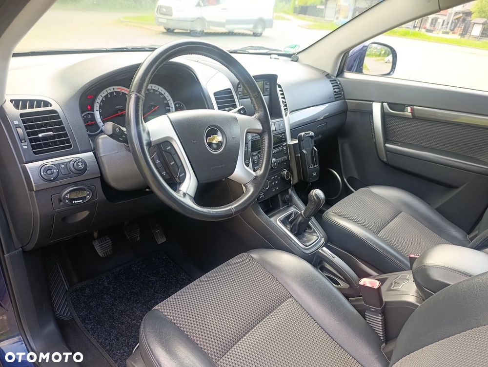 Chevrolet Captiva - 13