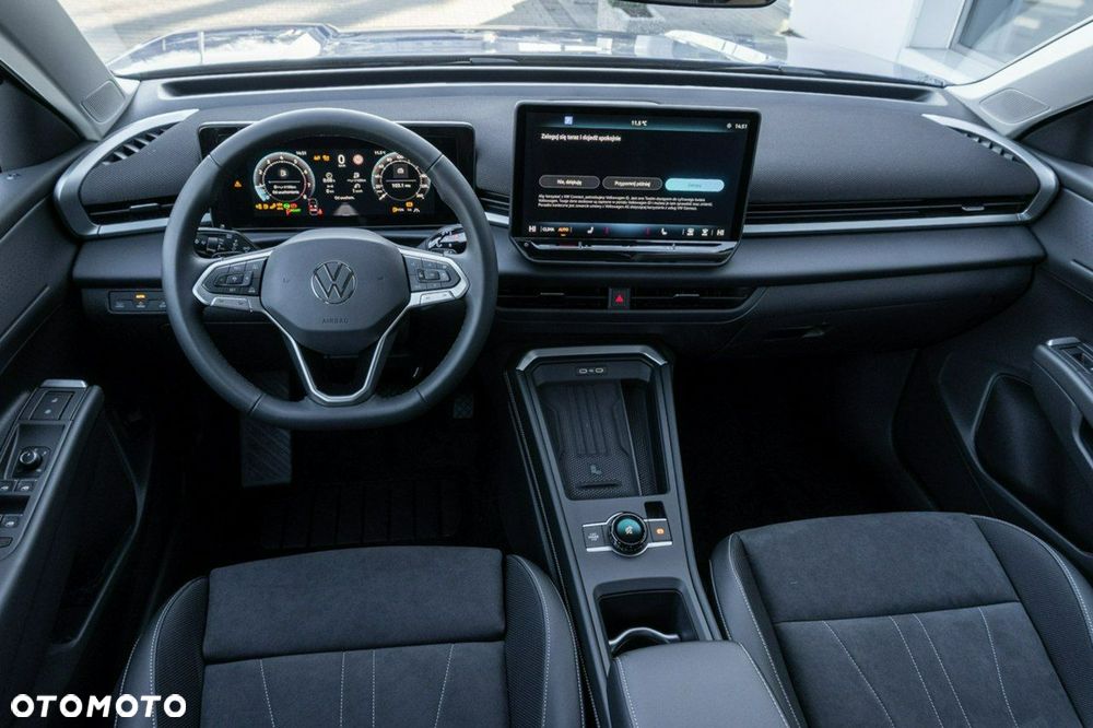 Volkswagen T-Roc - 17