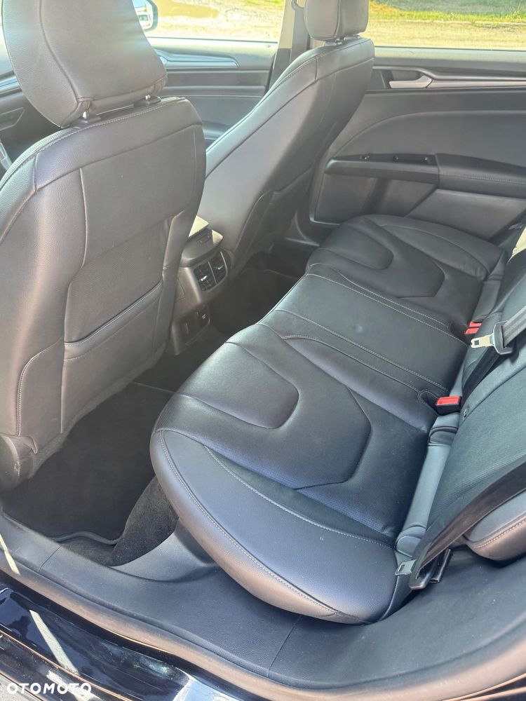 Ford Mondeo - 8