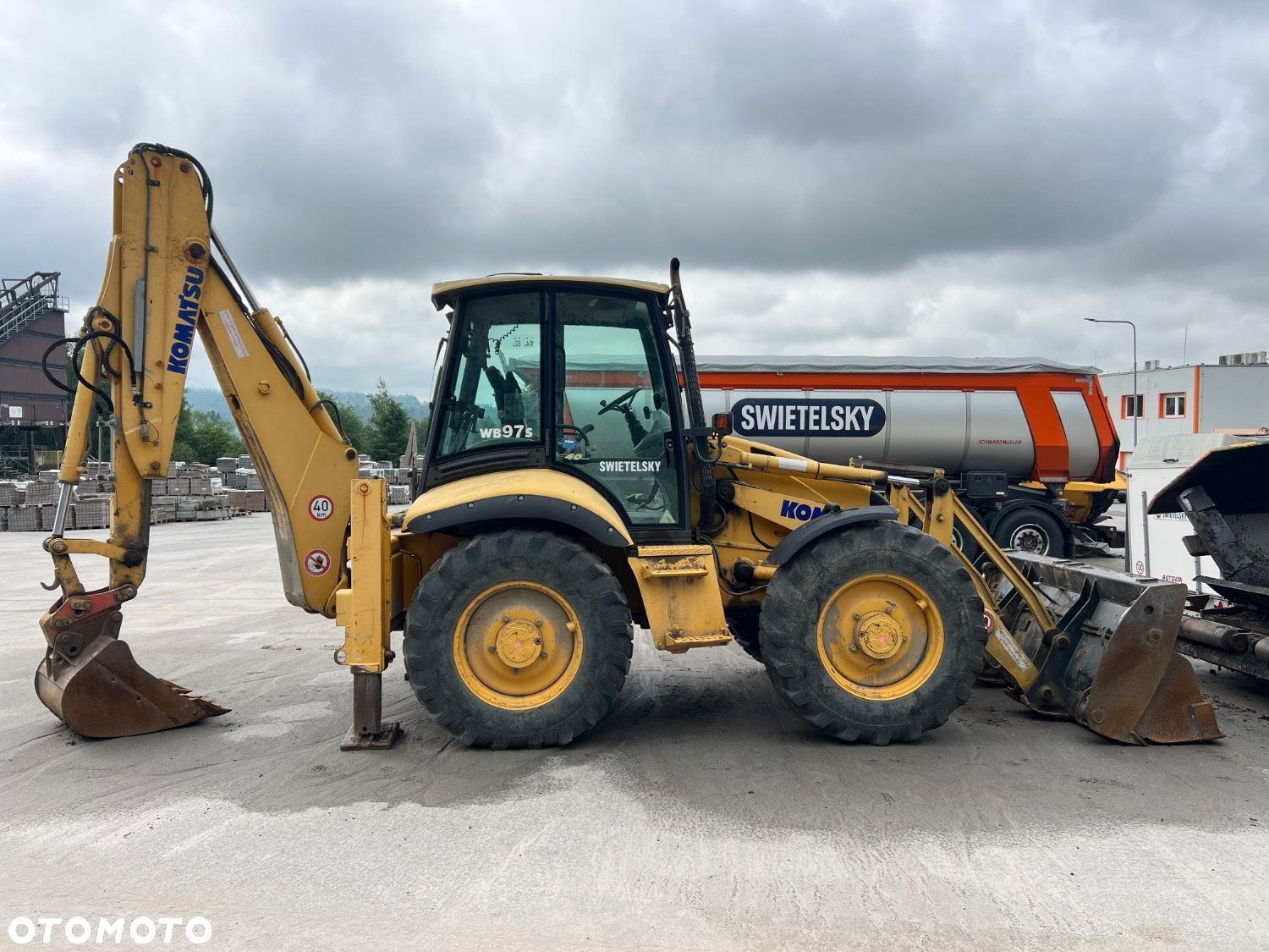 Komatsu Wb975 4X4 - 4